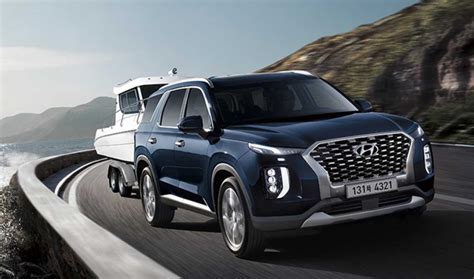 The Kia Telluride Goes Too Fast for the Hyundai Palisade