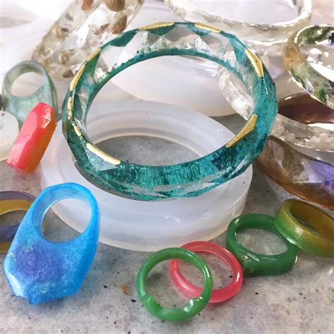 DIY Resin Bracelets & Rings-Jewelry in Silicone Molds-Friday Findings ...