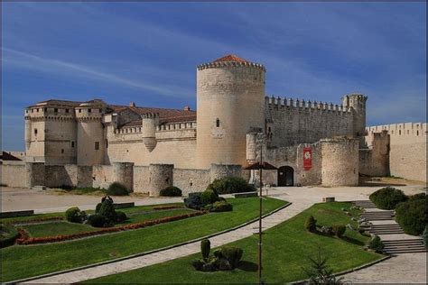 Castillo de Cuellar Segovia | European castles, Castle, Spain and portugal