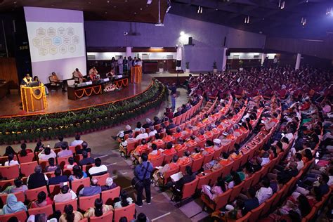 IIT Delhi Holds 53rd Annual Convocation Ceremony; 2100 Graduating ...