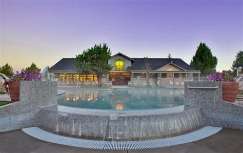 THE LODGE AT EAGLE CREST - Updated 2023 Prices & Resort Reviews (Redmond, OR)