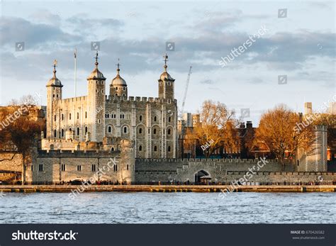 1,351 Kings place london Images, Stock Photos & Vectors | Shutterstock