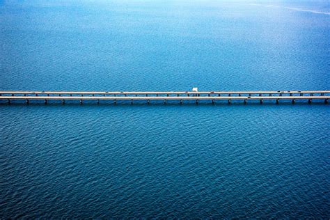 Lake Pontchartrain Causeway Aerial Stock Photo - Download Image Now ...