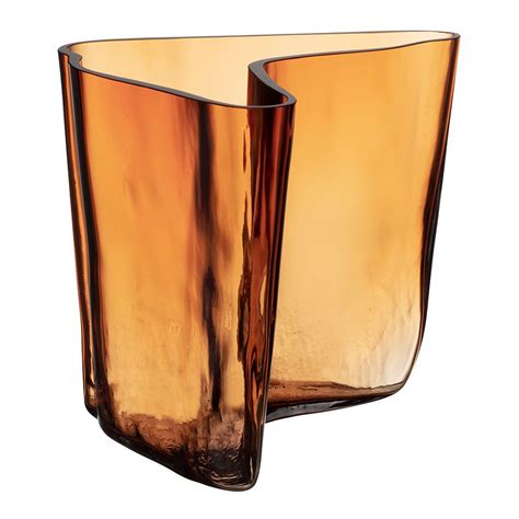 Iittala will launch a limited edition of 2021 numbered vases in one of ...