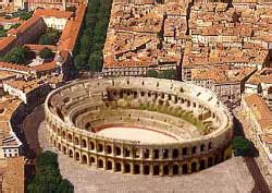 Nimes Amphitheatre - Tips by travel authority Howard Hillman