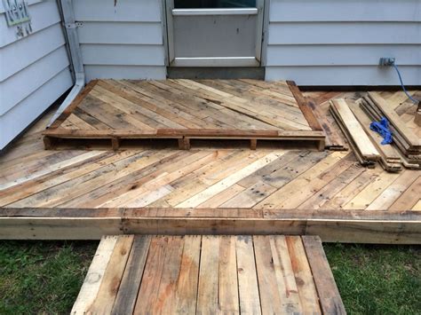 Floating pallet deck | Pallet coffee table, Pallet decking, Pallet table