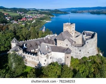 Poland Medieval Castle Niedzica Built 14th Stock Photo 782268253 ...