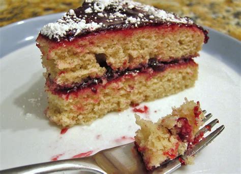 The Vegan Chronicle: Blackberry Jam Cake