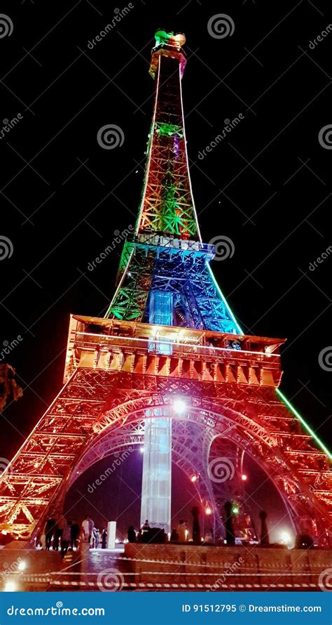 Eiffel Tower at Night editorial image. Image of night - 91512795