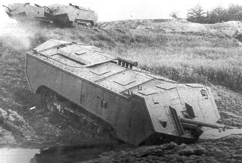 Saint-Chamond the French heavy tank of the First World War. Altogether 400 Saint-Chamond tanks ...