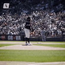 Cueto White Sox GIF - Cueto White Sox Baseball - Discover & Share GIFs