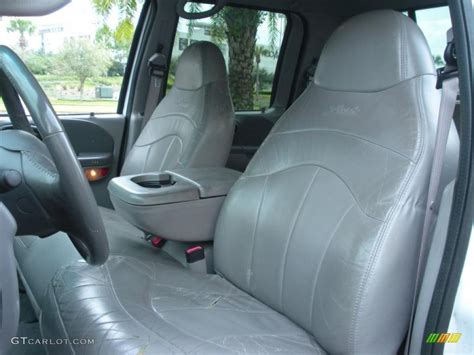 2001 Ford F150 Lariat SuperCrew 4x4 interior Photo #45435602 | GTCarLot.com