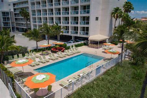 Beachfront Hotels in St. Petersburg, FL | Residence Inn