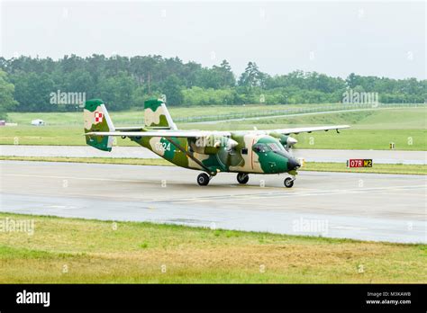 Stol aircraft hi-res stock photography and images - Alamy