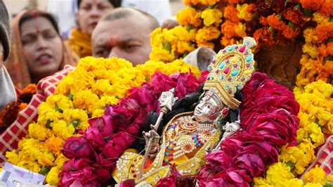 Ayodhya Ram Mandir News Highlights: Ram Lalla's symbolic idol brought ...