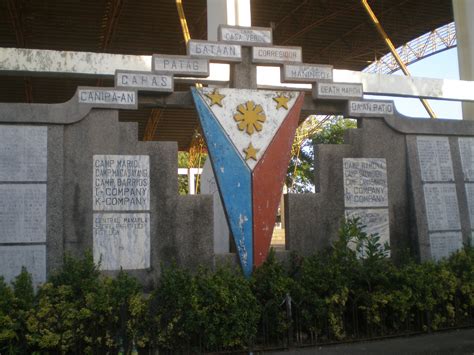 World War II Memorial Wall - Cadiz