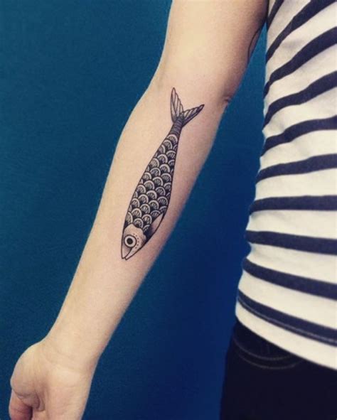 21 Small Fish Tattoo Ideas For Women - Styleoholic