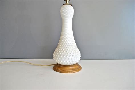 Vintage Milk Glass Lamp – Etsy finds