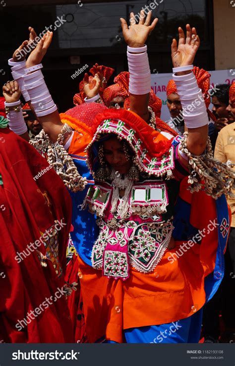 88 imágenes de Lambadi dance - Imágenes, fotos y vectores de stock ...