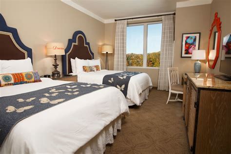 Dollywood's DreamMore Resort in Pigeon Forge | Best Rates & Deals on Orbitz