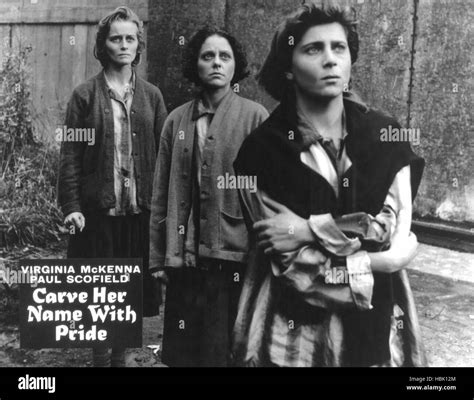 CARVE HER NAME WITH PRIDE, Virginia McKenna, 1958 Stock Photo - Alamy