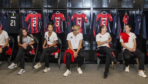 Washington Spirit makes first appearance at Audi Field for stadium, locker room tour ...