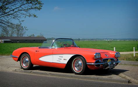 Little Red Corvette | Each Corvette I have seen from this ge… | Flickr