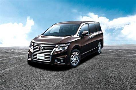 Discontinued Nissan Elgrand 2.5L Autech Features & Specs | Oto