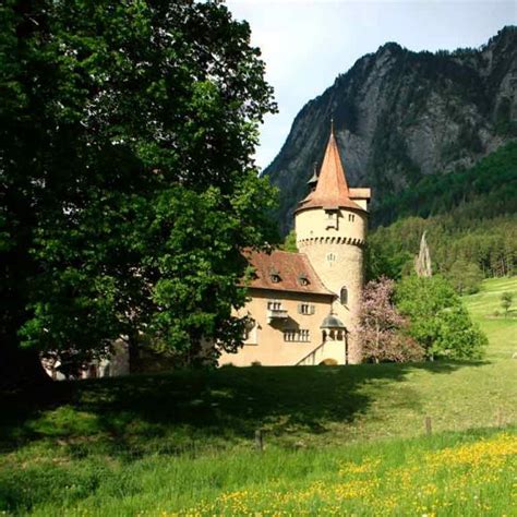 Best Castles in Switzerland - Historic European Castles