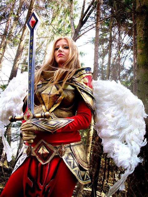 Unmasked Kayle cosplay by Felanka on DeviantArt