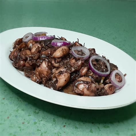 ADOBONG PUSIT | Adobong pusit, Octopus recipes, Sprite recipe