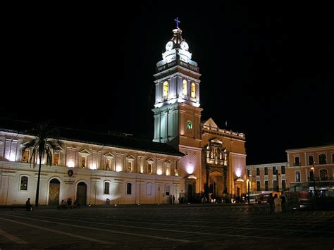 Ecuador Quito 05-05 Old Quito Santo Domingo At Night – Religious Tourism