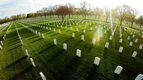 Ft. Snelling National Cemetery offers peace amid noise | 12newsnow.com