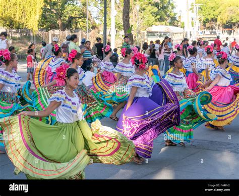 Nicaragua and dance hi-res stock photography and images - Alamy