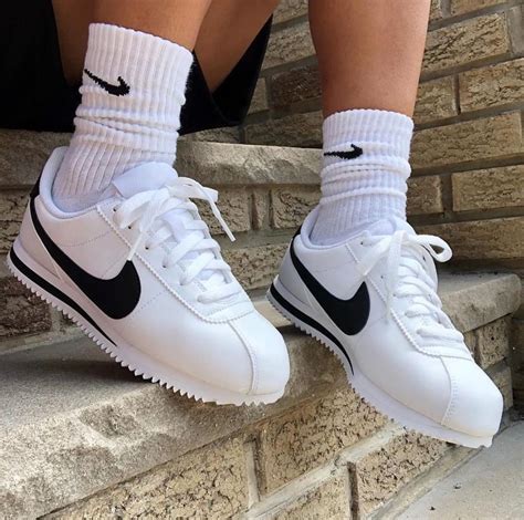 Pin by Alondra on Fits | Sneakers fashion, Nike fashion, Nike cortez outfit