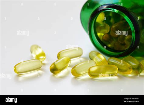 Fish oil capsules Stock Photo - Alamy