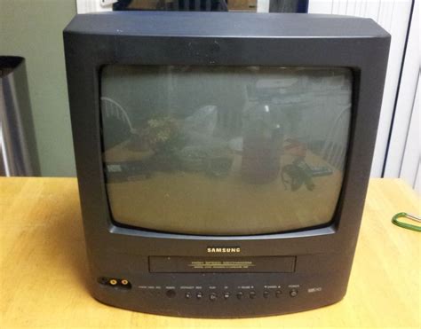 13" Inch Samsung TV / VCR Combo CRT Television CX01342 ~ Watch Video ...