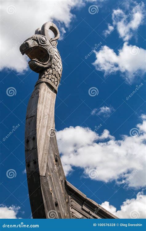 Head of a Dragon on the Front of the Viking Ship Drakkar Stock Photo - Image of norway, blue ...