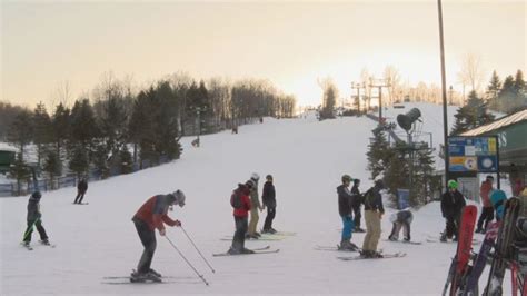 Bittersweet Ski Resort remains open despite warmer weather | WWMT