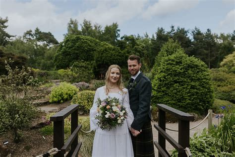 Royal Botanical Gardens Edinburgh Wedding – Emma & Craig – Scotland Wedding & Elopement Photography