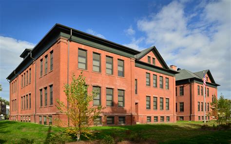 Chapin School Apartments - Dietz & Company Architects - Springfield, MA - design that looks good ...