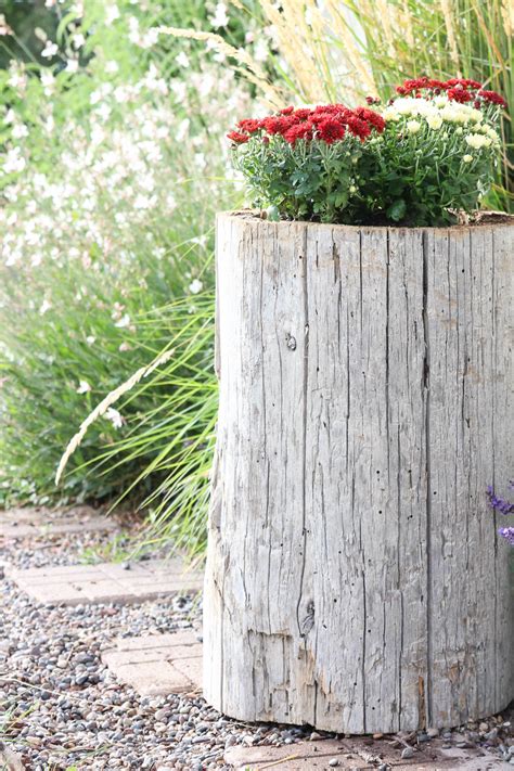 How To Make A Log Planter - The Wood Grain Cottage