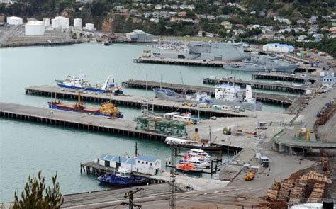 Lyttelton port worker injured | RNZ News