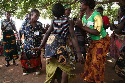 zambia traditional clothing - Google Search | Traditional dresses ...