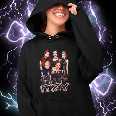 ITZY Merch - KPOP Merch Online Shop | KPOP Merchandise – KPopMerchs.com