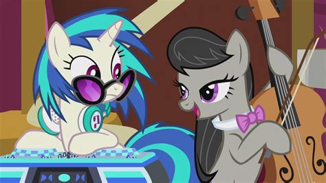 File:Octavia Melody "something like that might work" S5E9.png