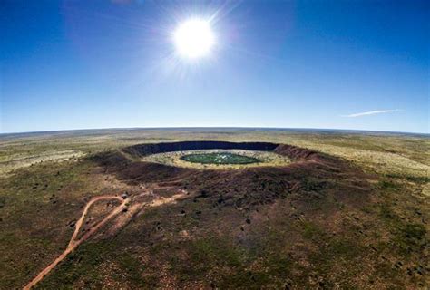 Wolfe Creek, Wolfe Creek Meteorite Crater, Budd Photography, Halls ...