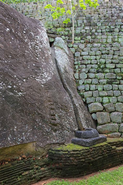 Image of Sigiriya Rock Fortress by Saša Jamšek | 1008853