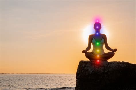 Kundalini meditation: 4 key benefits and how to practise it | happiness.com