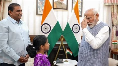 Watch | PM Modi tries coin trick during interaction with children | Latest News India ...